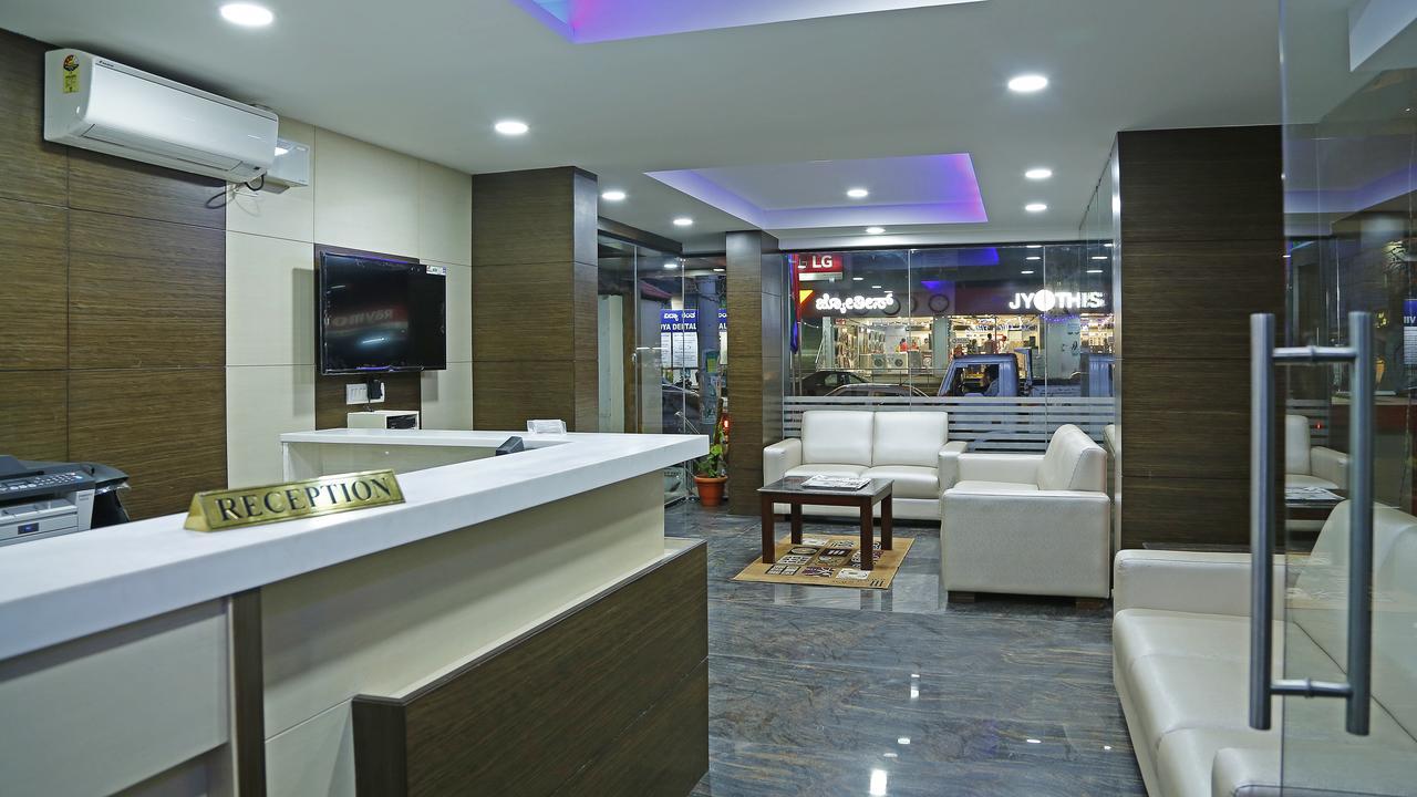 Shoba Elite Hotell Bangalore Exteriör bild