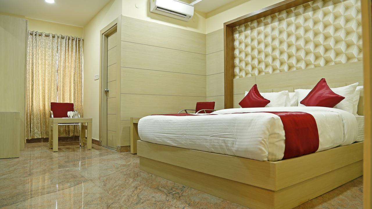 Shoba Elite Hotell Bangalore Exteriör bild