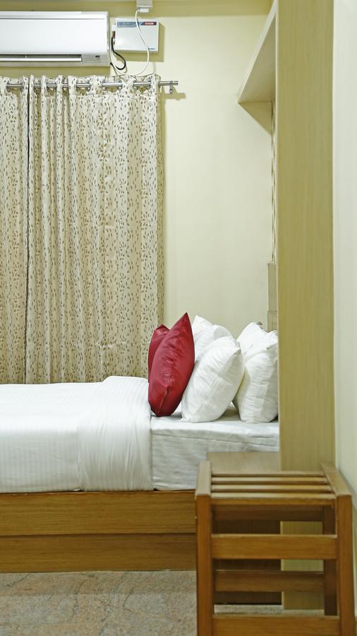Shoba Elite Hotell Bangalore Exteriör bild