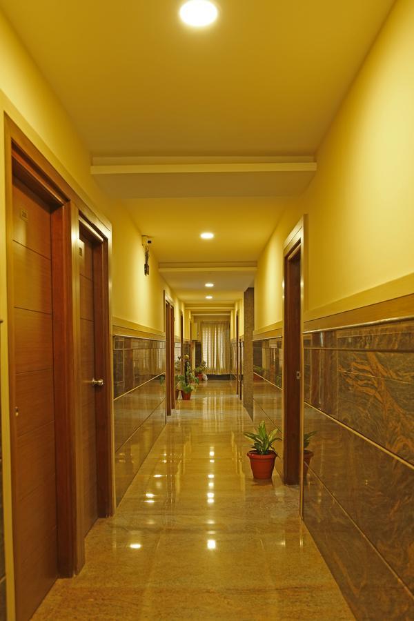 Shoba Elite Hotell Bangalore Exteriör bild