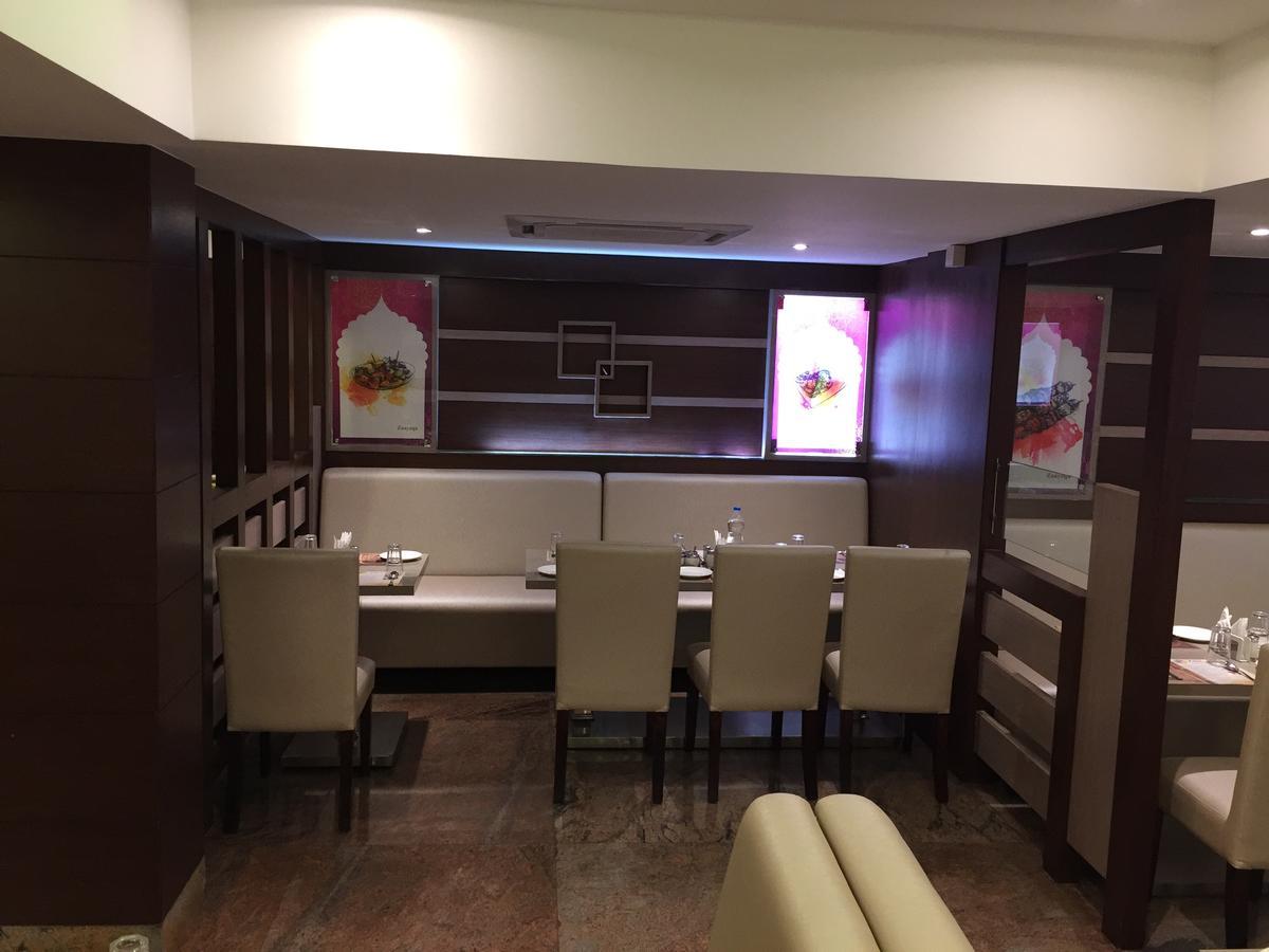 Shoba Elite Hotell Bangalore Exteriör bild
