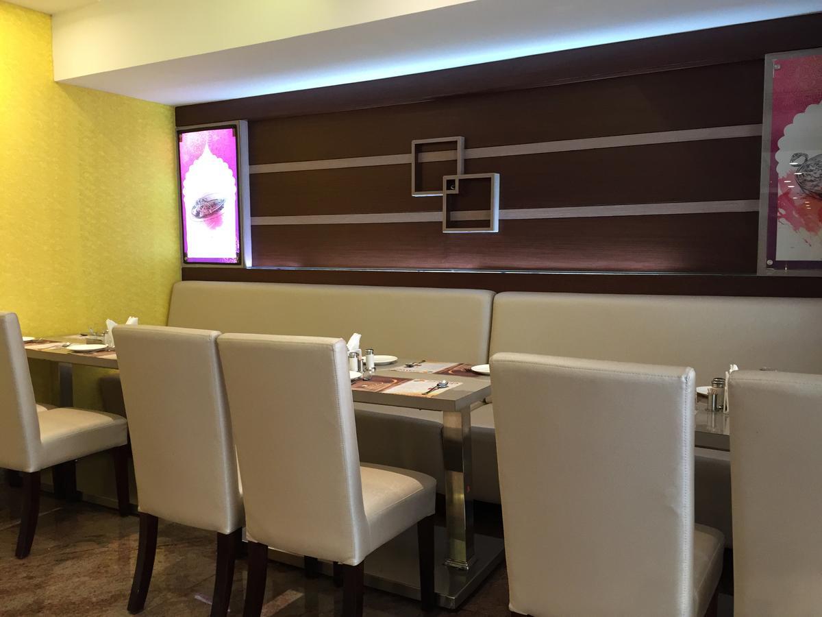 Shoba Elite Hotell Bangalore Exteriör bild